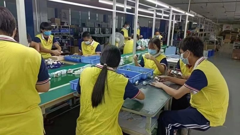 产后请月嫂还是育儿嫂？揭秘两者差异与选择要点